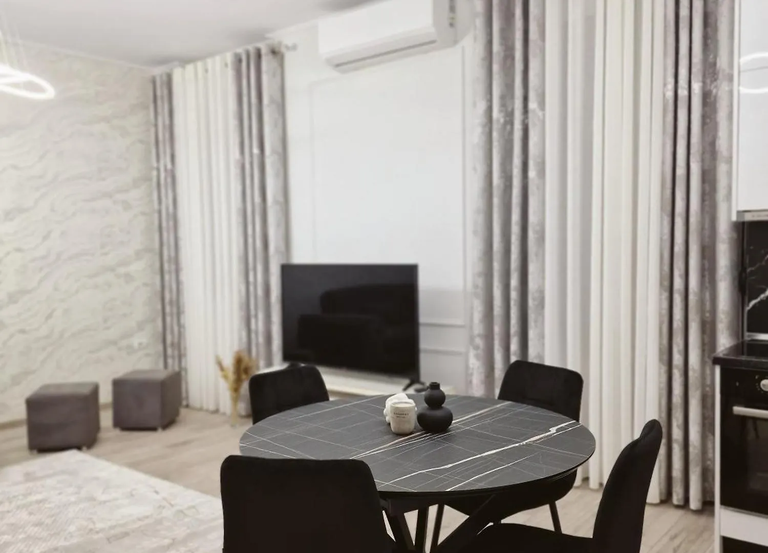 Harmony Apartment Blloku Tirana
